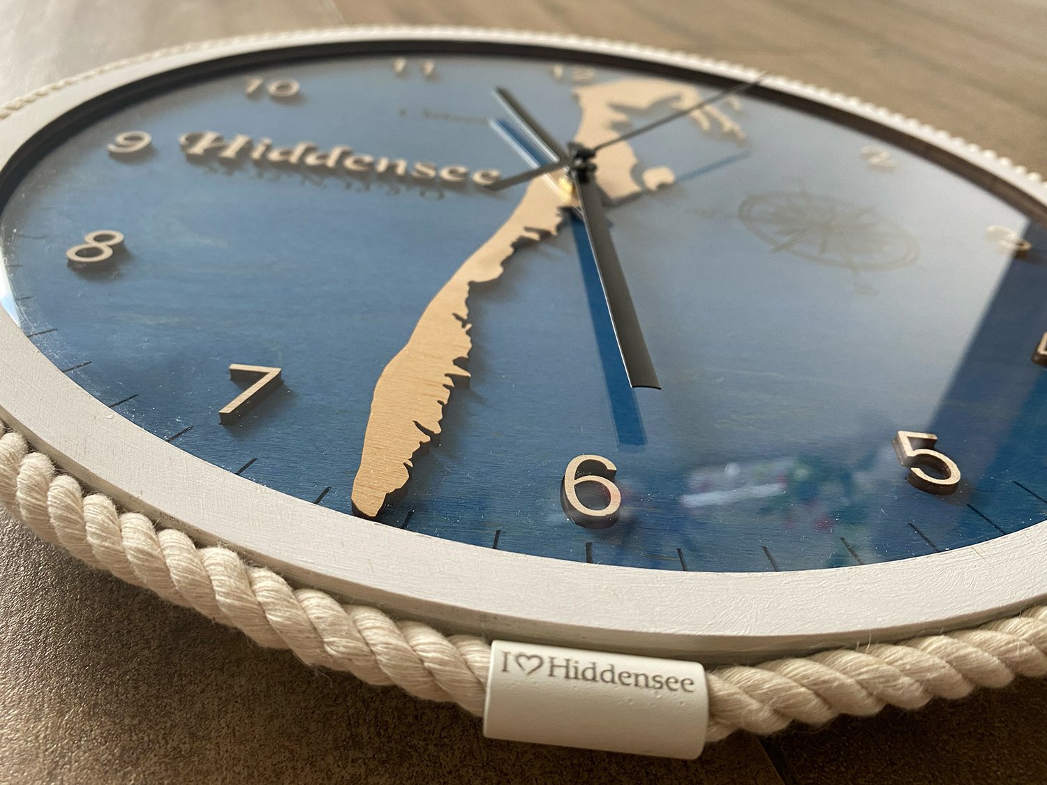 Wanduhr Hiddensee Holz und Acrylglas – Bild 3